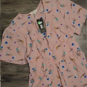 Plus Size floral blouse On sale!🚨